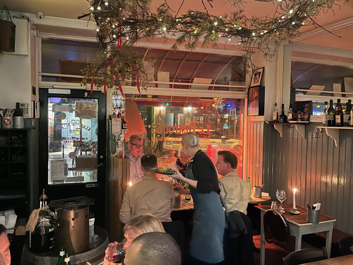 Steak au poivre a la Bistro 65